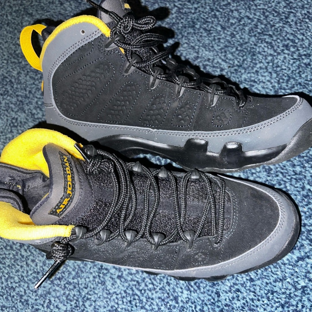 Air Jordan Retro 9’s